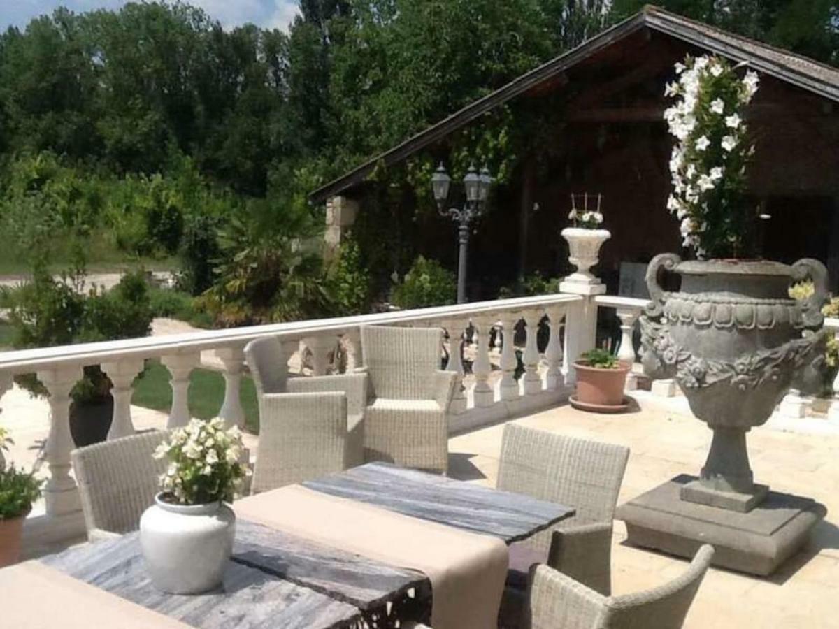 En Bord De Riviere Panzió Casseneuil Kültér fotó