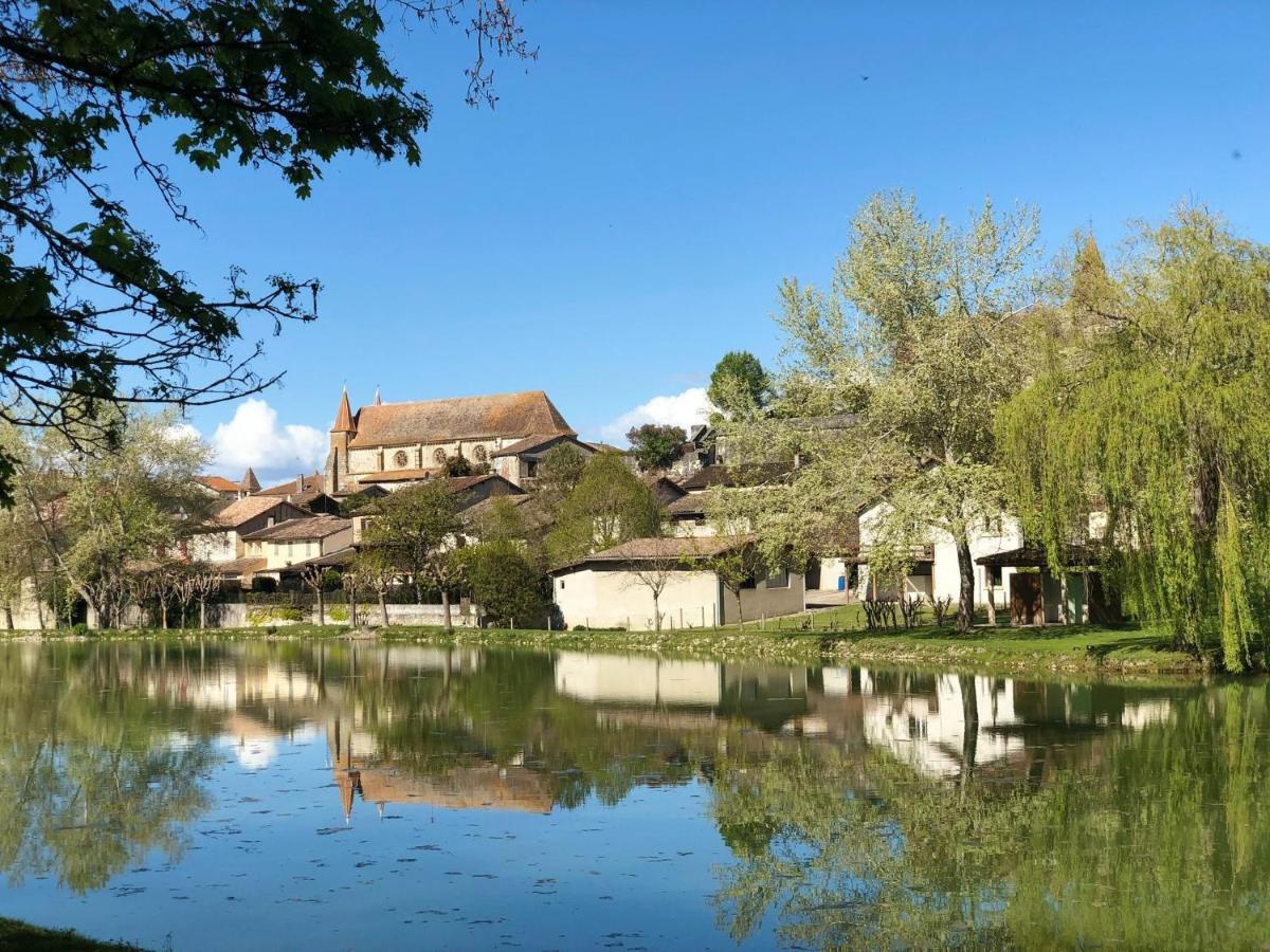 En Bord De Riviere Panzió Casseneuil Kültér fotó